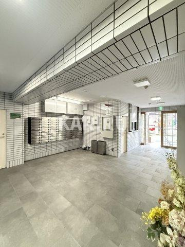 JMRレジデンス新大阪(旧メロディハイム新大阪)のロビー