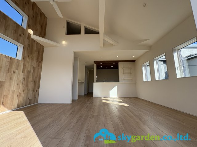 藤沢市菖蒲沢　全3棟　1号棟