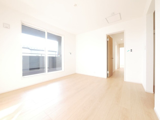 【洋室】 | 甲斐市篠原 オール電化新築全3棟 2号棟 全室南向 車並列3台 | 2階東側洋室7帖