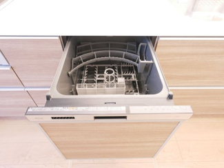 【キッチン】 | 甲斐市篠原 オール電化新築全3棟 2号棟 全室南向 車並列3台 | 食器洗い乾燥機