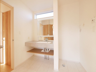 【居間・リビング】 | 甲斐市篠原 オール電化新築全3棟 3号棟 長期優良住宅 車並列3台 | 【建物施工例】