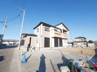 【防犯設備】 | 甲斐市篠原 オール電化新築全3棟 3号棟 長期優良住宅 車並列3台 | 【建物施工例】