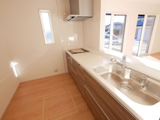 【キッチン】 | 甲斐市篠原 オール電化新築全3棟 3号棟 長期優良住宅 車並列3台 | 【建物施工例】