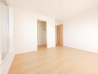 【洋室】 | 甲斐市篠原 オール電化新築全3棟 3号棟 長期優良住宅 車並列3台 | 【建物施工例】