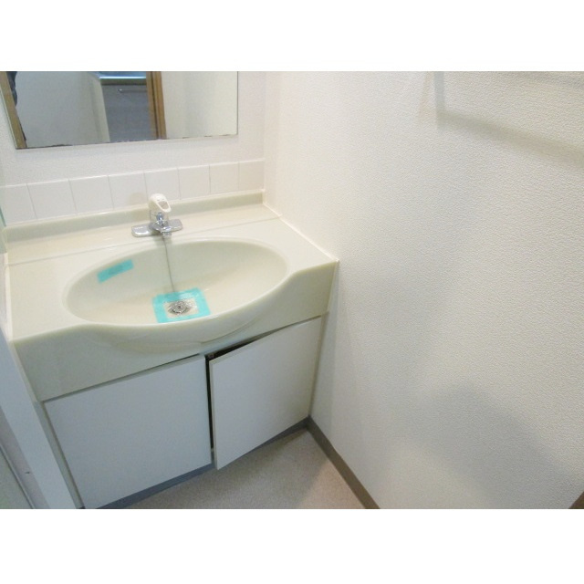 メゾン・ド・ヴィレ芝大門の内装|明るい室内です