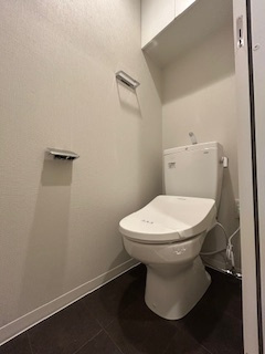 スプランディッド江坂DUEのトイレ|落ち着いたトイレです