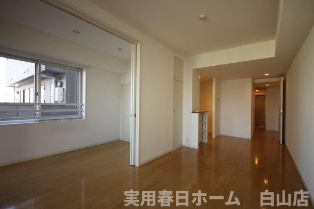 【居間・リビング】