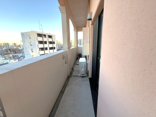 【バルコニー】