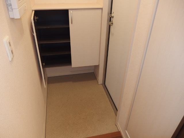 レジデンスコーワの玄関