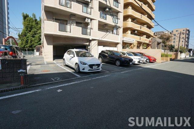 熊本市中央区水前寺３丁目の賃貸マンションの駐車場