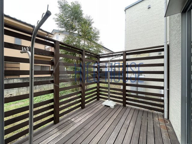 霞ヶ関サイコロのバルコニー