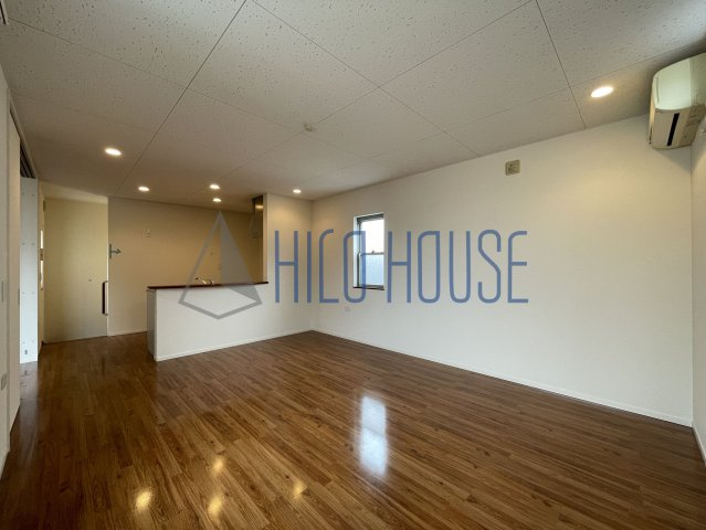 霞ヶ関サイコロの居間・リビング