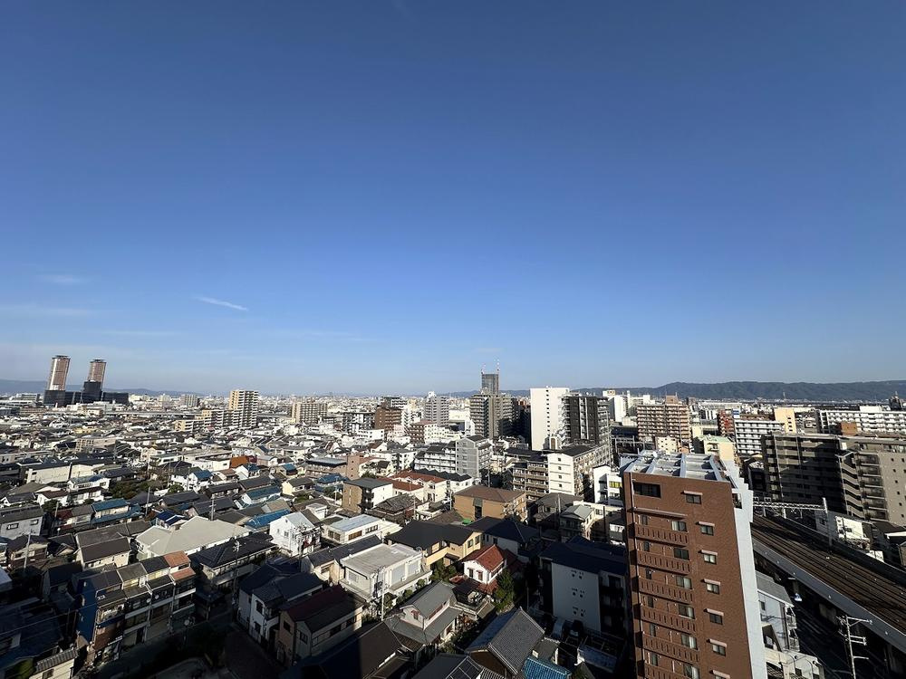 エスコート・ランズ門真元町の展望|13階　高層階
■物件内覧・資金計画相談・住宅ローン相談、リフォーム相談、お問合せ受付中■
※当日・翌日のご内覧、ご相談はお電話でのお問合せがスムーズです！