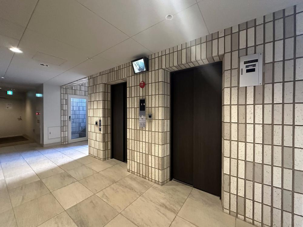 エスコート・ランズ門真元町のその他共用部分|エレベーター2基
■物件内覧・資金計画相談・住宅ローン相談、リフォーム相談、お問合せ受付中■
※当日・翌日のご内覧、ご相談はお電話でのお問合せがスムーズです！