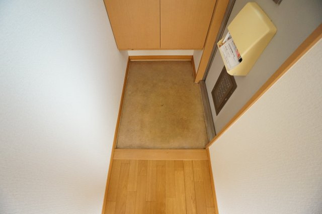 シェソワ西谷B棟の玄関