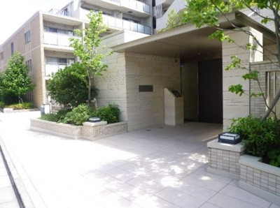 【エントランス】 | プレミアコンフォート西荻窪