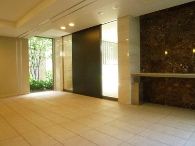【ロビー】 | プレミアコンフォート西荻窪