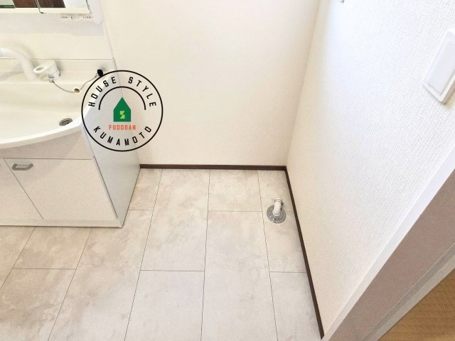 熊本県菊池郡大津町岩坂第1₋2棟(A号棟)のランドリースペース|ランドリースペースとなります。広々して有効的にご使用できます。 