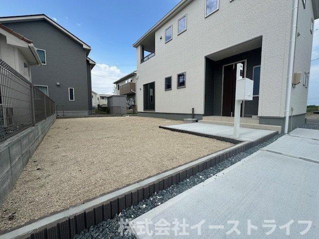 【新築戸建】　双葉郡広野町1期　全2棟　【長期優良住宅】の庭|同社施工写真　家庭菜園やガーデニングが楽しめる庭が付いてます！