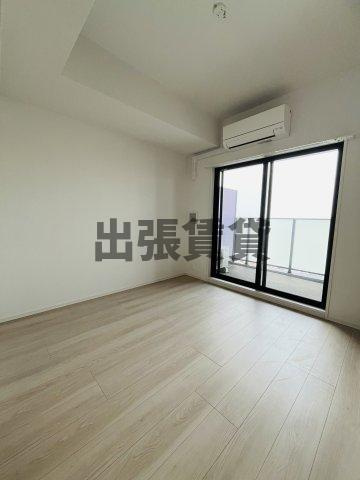 仲介手数料0円！CREST TAPP平安通の居間・リビング