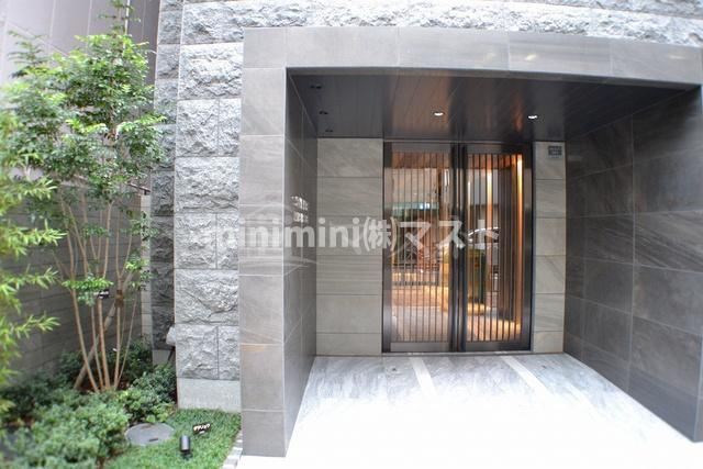 セイワパレス京町堀のエントランス