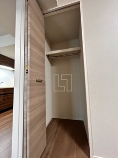 【収納】 | IBC Residence West | IBC Residence West(アイビーシーレジデンスウエスト)　クローゼット