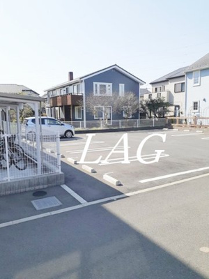 【駐車場】 | Ｗｉｔｈ | 駐車場です。