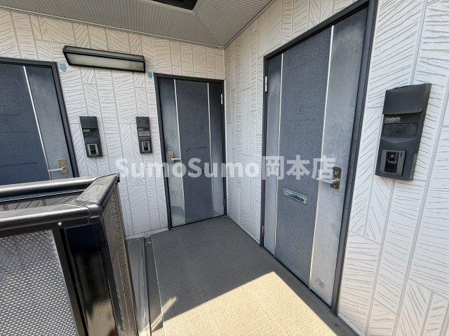 西之町ハイツ　Ｂのロビー