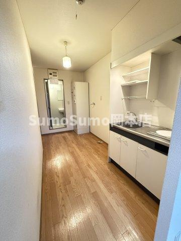 西之町ハイツ　Ｂの居間・リビング