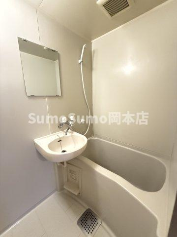 西之町ハイツ　Ｂの浴室