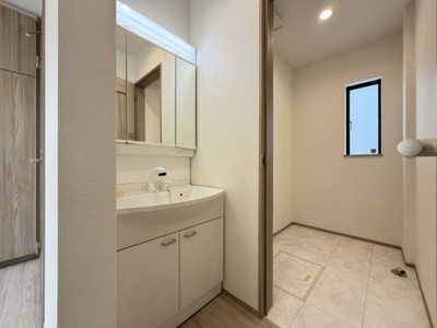 【独立洗面台】 | 八重瀬町安里（全3棟）C号棟 | ※同仕様写真です