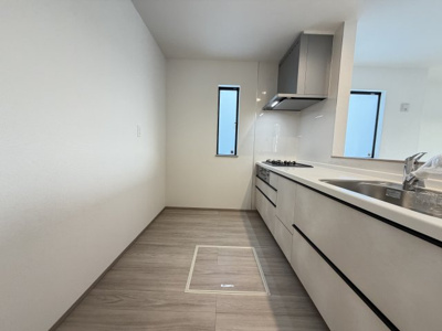 【キッチン】 | 八重瀬町安里（全3棟）C号棟 | ※同仕様写真です