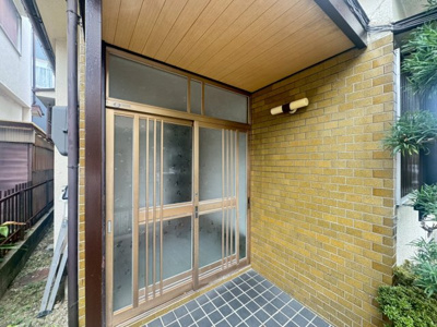 【玄関】 | 箕面市瀬川2丁目貸家