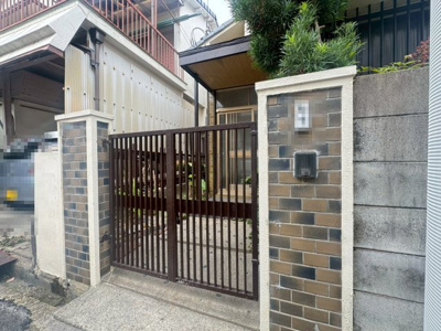 【エントランス】 | 箕面市瀬川2丁目貸家