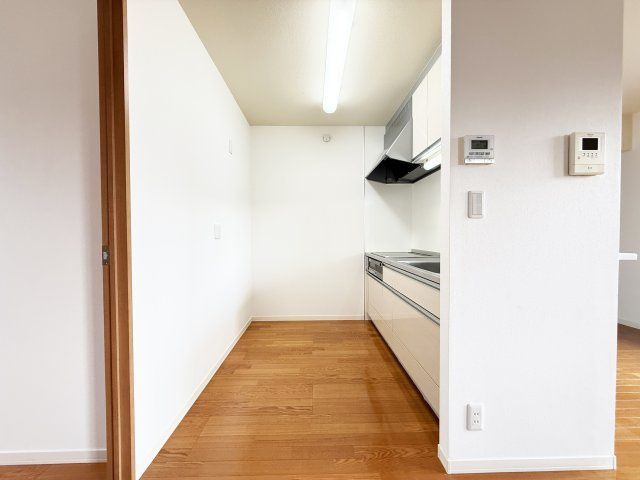 シャーメゾン・ル・プレ A棟の洋室