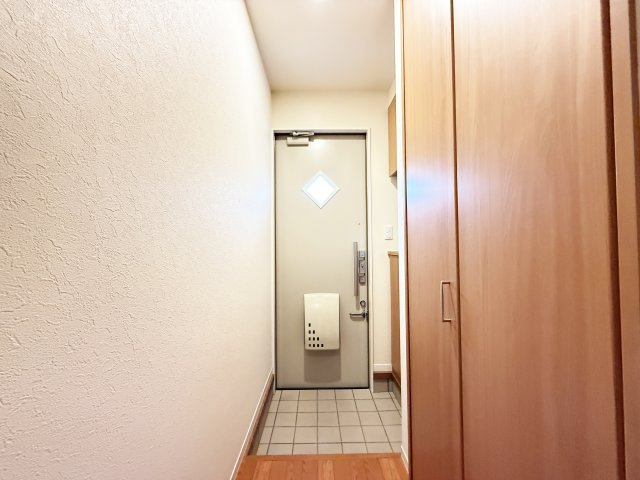 シャーメゾン・ル・プレ A棟の洋室