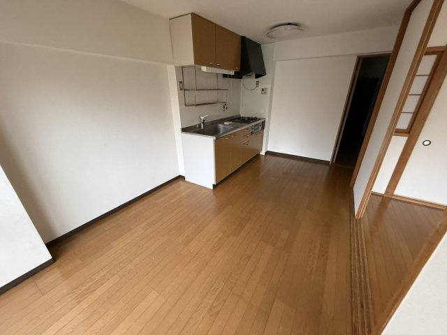 コアロード桃山台の居間・リビング