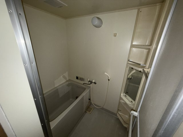 コアロード桃山台の浴室