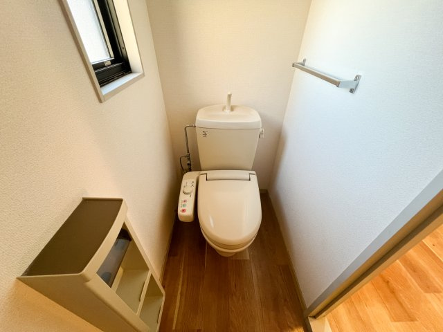 ファミール・ビレジ A棟のトイレ