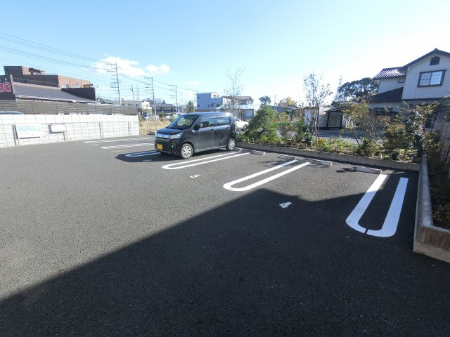【駐車場】