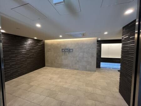 ザ・オベリスクイマドのロビー