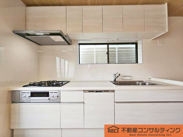 神戸市東灘区森北町4丁目　中古戸建のキッチン