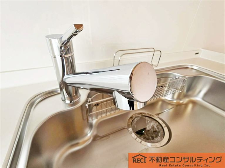 神戸市東灘区森北町4丁目　中古戸建のキッチン