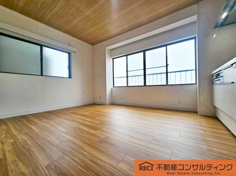 神戸市東灘区森北町4丁目　中古戸建の洋室