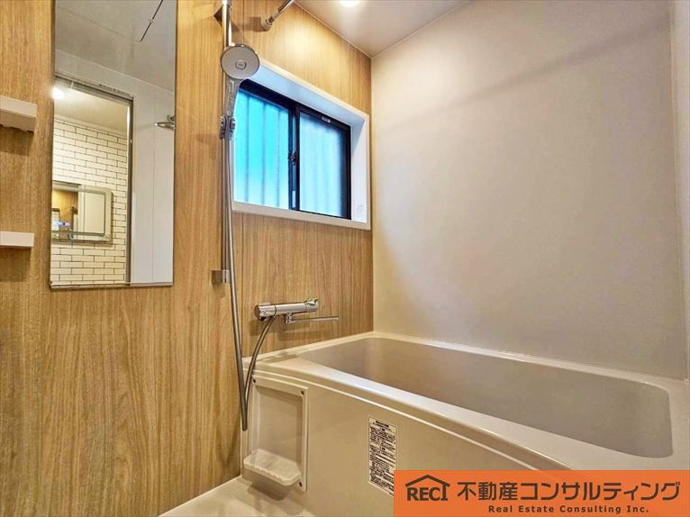 神戸市東灘区森北町4丁目　中古戸建の浴室