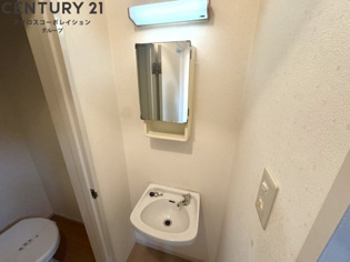 シンプルで使いやすいトイレです