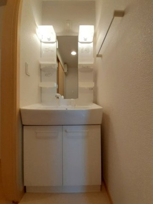 【洗面所】 | シュトラーレン | スペースが確保できる洗面所です