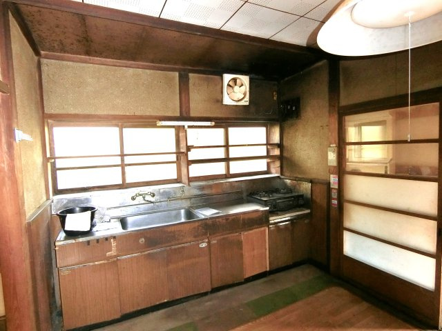 九十九里片貝字西ノ下3410中古戸建てのキッチン