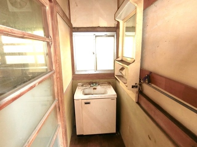 九十九里片貝字西ノ下3410中古戸建ての洗面所