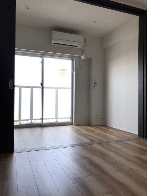 ジェノヴィア南千住スカイガーデンの居間・リビング